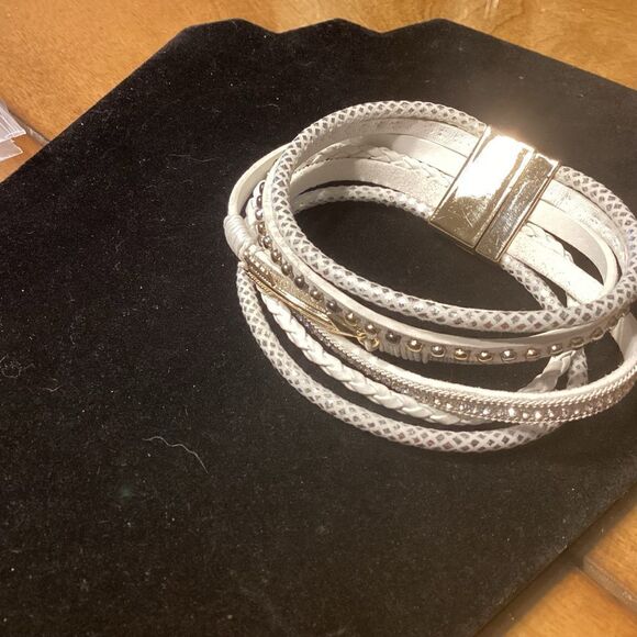 Magnetic White Leather Six Strand Bracelet - Picture 7 of 7